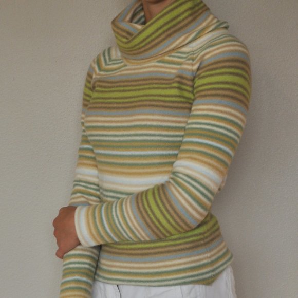 Gap Stretch Turtleneck Size M - Picture 3 of 11